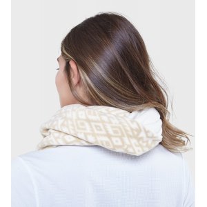 Cuello Hug