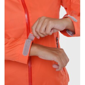 Campera rompeviento de mujer Eluney