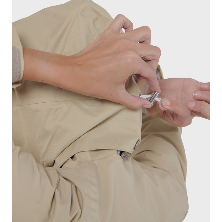 Campera rompeviento de mujer Eluney
