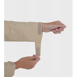 Campera rompeviento de mujer Eluney