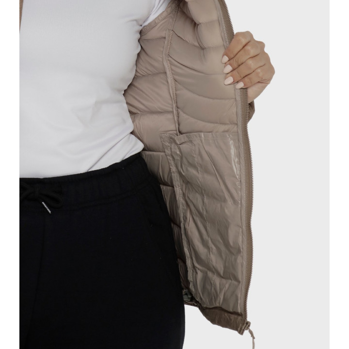 Campera de mujer Shelby con capucha