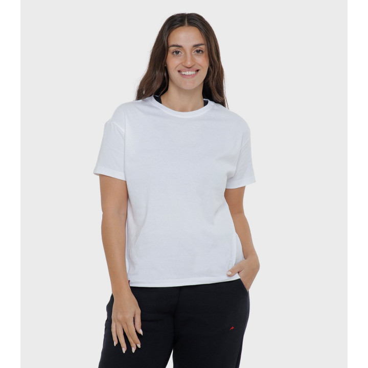 Remera de mujer Essential