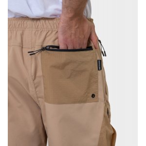 Pantalón de hombre Tesis